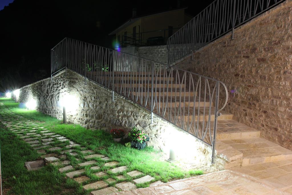 Agriturismo Casale La Palombara Cerreto di Spoleto Екстериор снимка
