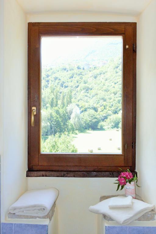 Agriturismo Casale La Palombara Cerreto di Spoleto Стая снимка