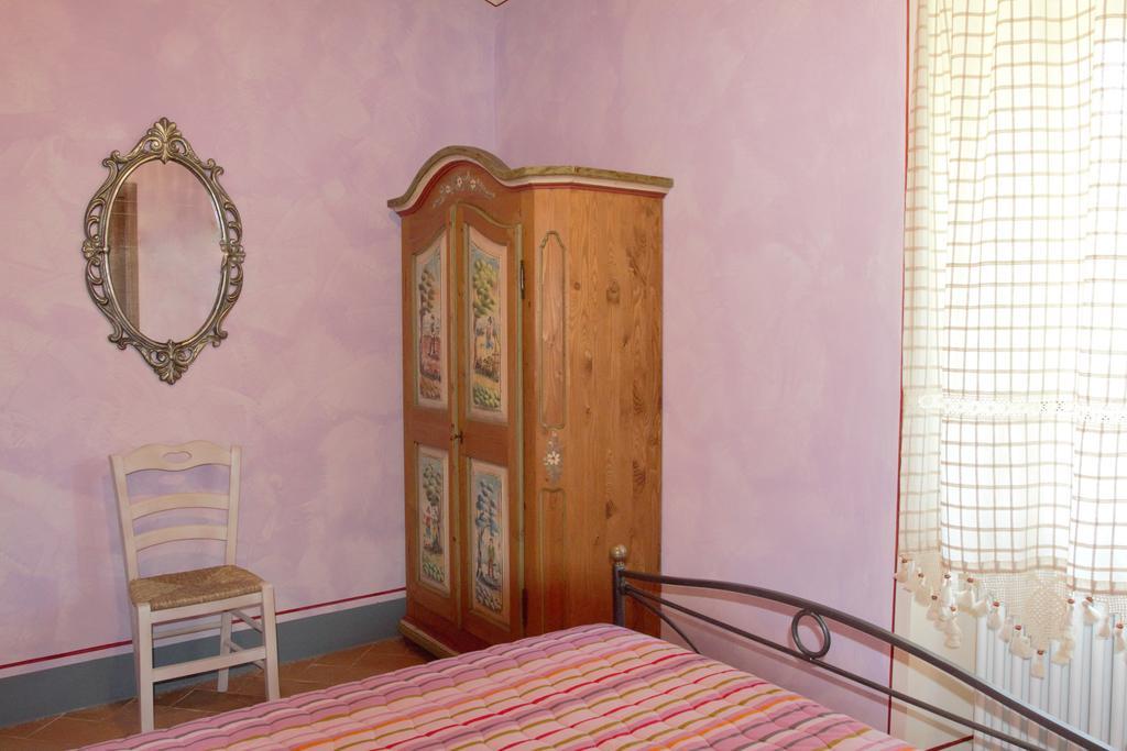 Agriturismo Casale La Palombara Cerreto di Spoleto Стая снимка