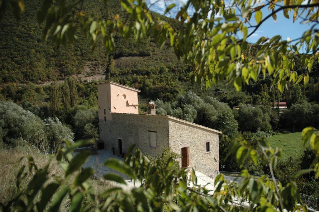 Agriturismo Casale La Palombara Cerreto di Spoleto Екстериор снимка